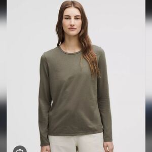 Lululemon long sleeve olive green shirt